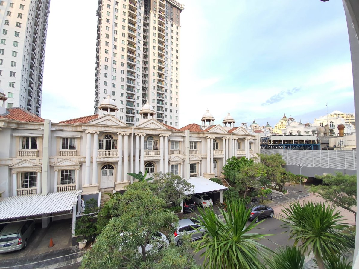Dijual Rumah Lokasi Strategis Di Atas MOI, Kelapa Gading - Jakarta Utara - Foto 9