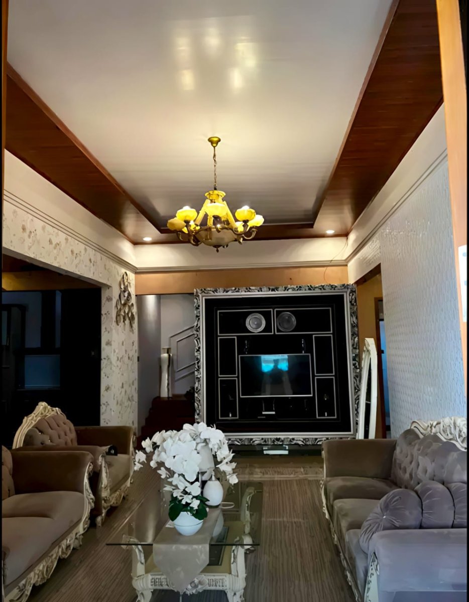 Rumah Mewah 2 Lantai Full Furnished di Cluster Elite Solo Baru - Foto 2