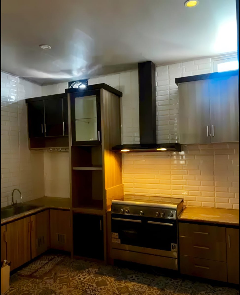Rumah Mewah 2 Lantai Full Furnished di Cluster Elite Solo Baru - Foto 10