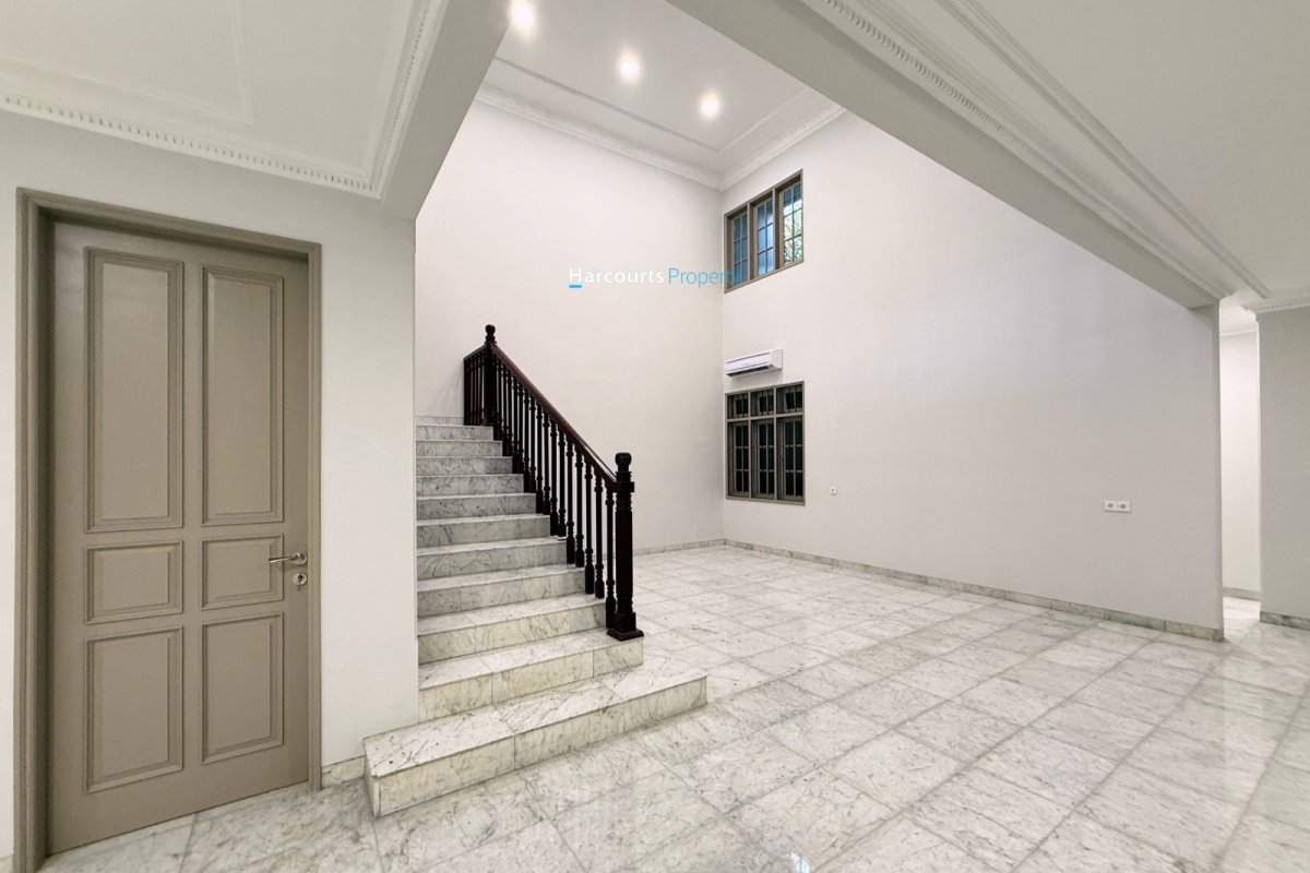 Disewakan Rumah Klasik Siap Huni Area Jl. Taman Duta Pondok Indah - Foto 3