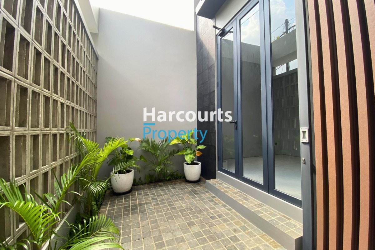 Dijual Rumah Modern Lokasi Strategis Area Pondok Indah - Foto 9
