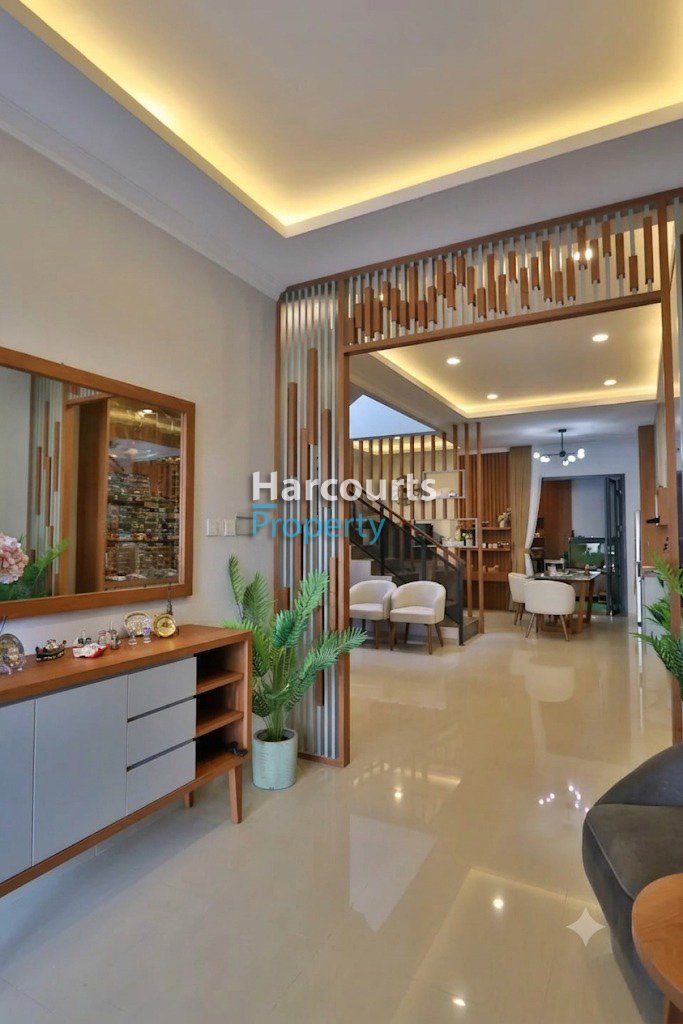 Dijual Rumah Baru 3 lantai Lokasi Strategis 2 menit dari PIM pondok Indah - Foto 4