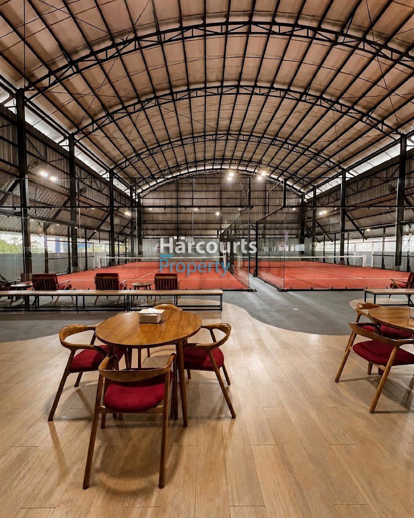 Hot Listing, Dijual Gedung Siap Huni ex Showroom Lokasi Strategis dekat Pondok Indah - Foto 4