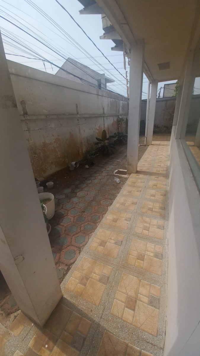Dijual rumah luas rasa villa dekat sekolah Tara Salvia Ciputat Tangsel