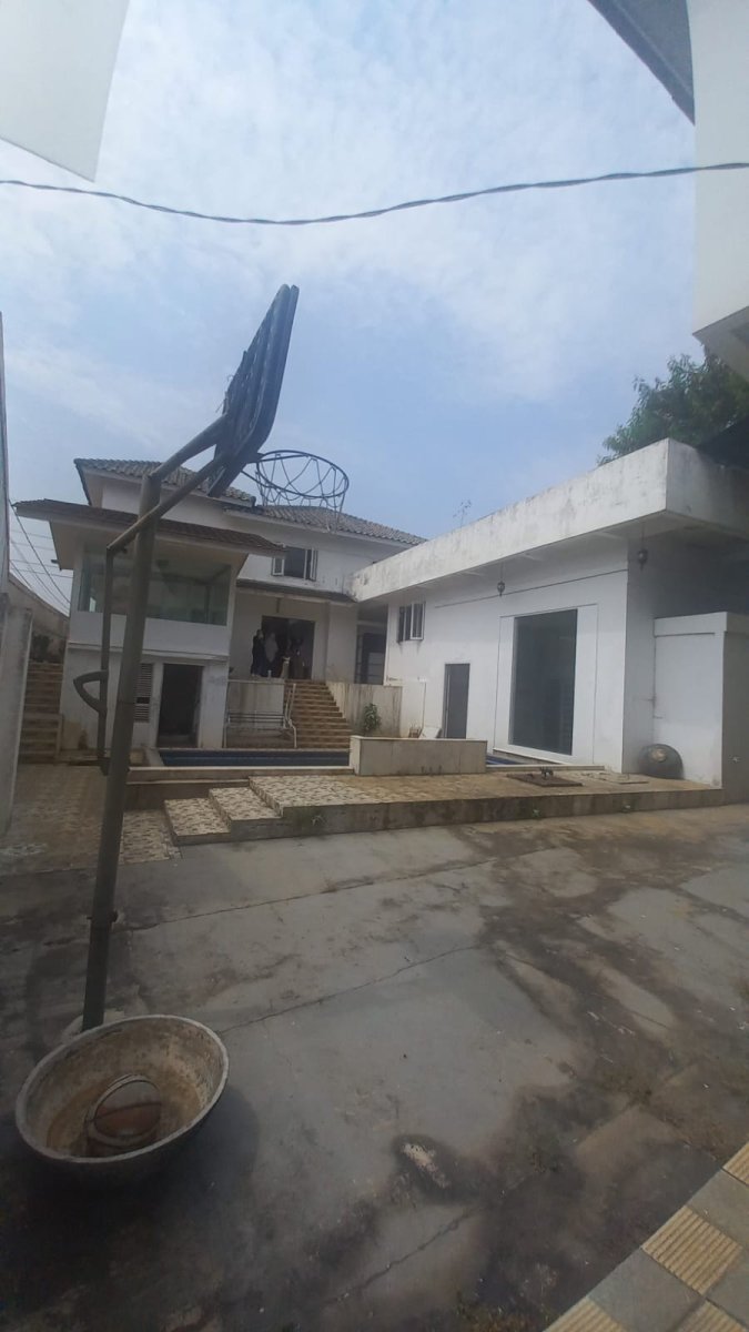 Dijual rumah luas rasa villa dekat sekolah Tara Salvia Ciputat Tangsel - Foto 3