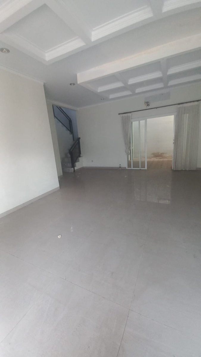 Dijual rumah luas rasa villa dekat sekolah Tara Salvia Ciputat Tangsel - Foto 4