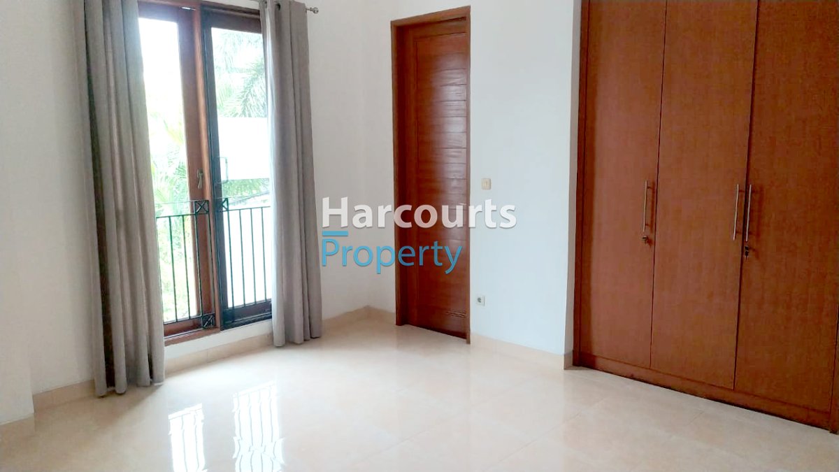Disewakan Single House Terawat Modern Area Kemang - Foto 9