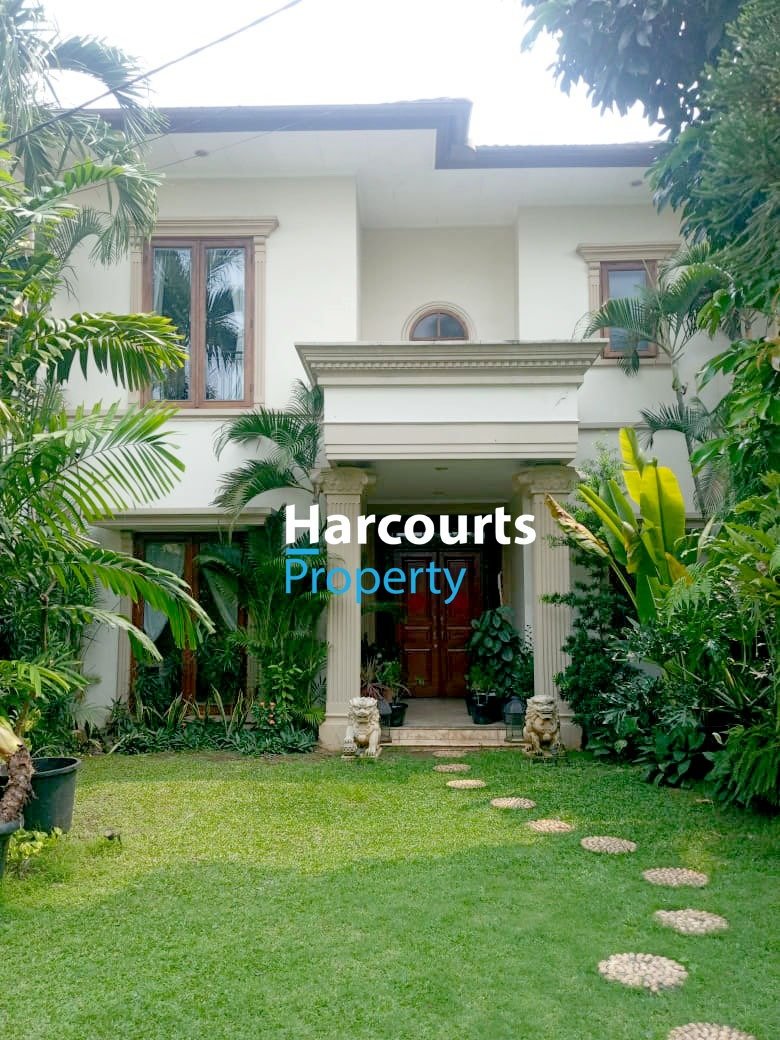 Disewakan Rumah Klasik Terawat Area Ampera