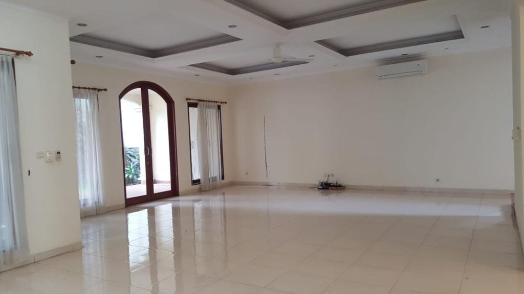 Disewakan Rumah Compound Nyaman Area Kemang - Foto 12