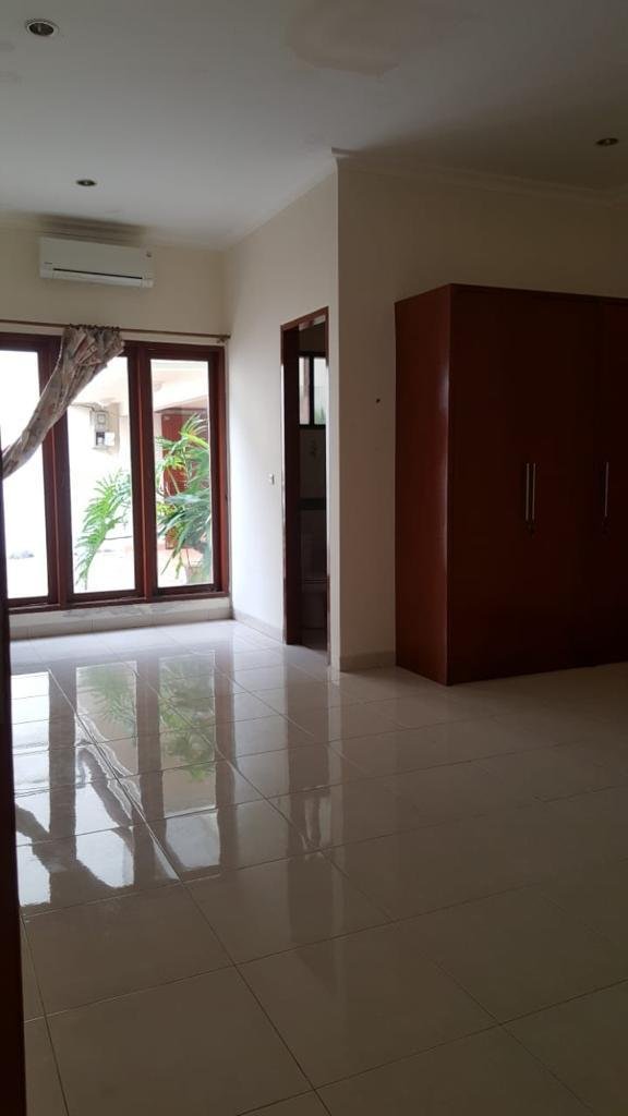 Disewakan Rumah Compound Nyaman Area Kemang - Foto 14