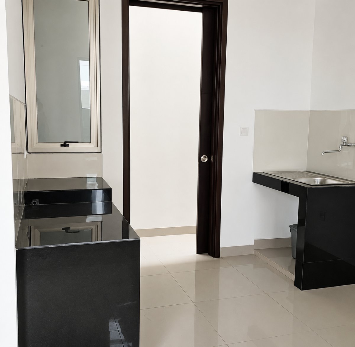 Disewakaan Rumah Baru di SpringVille PIK2 - Foto 2