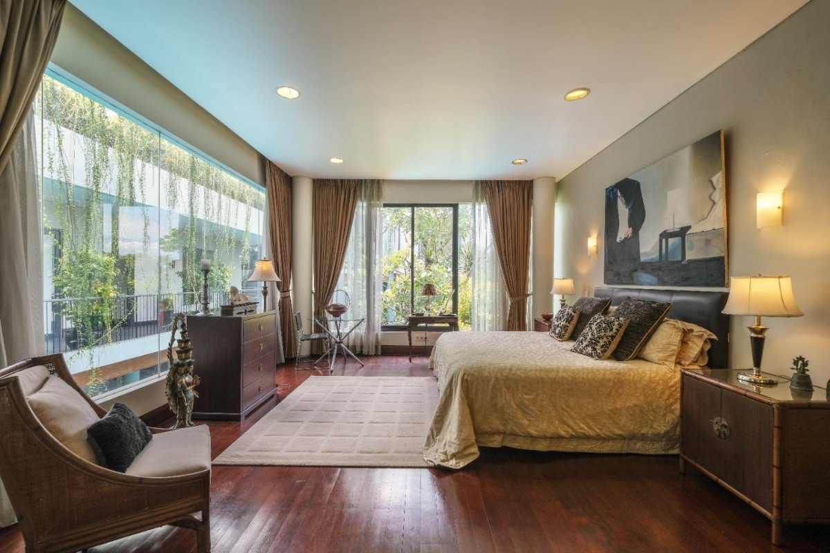 Rumah seperti Villa Bali area kemang - Foto 6