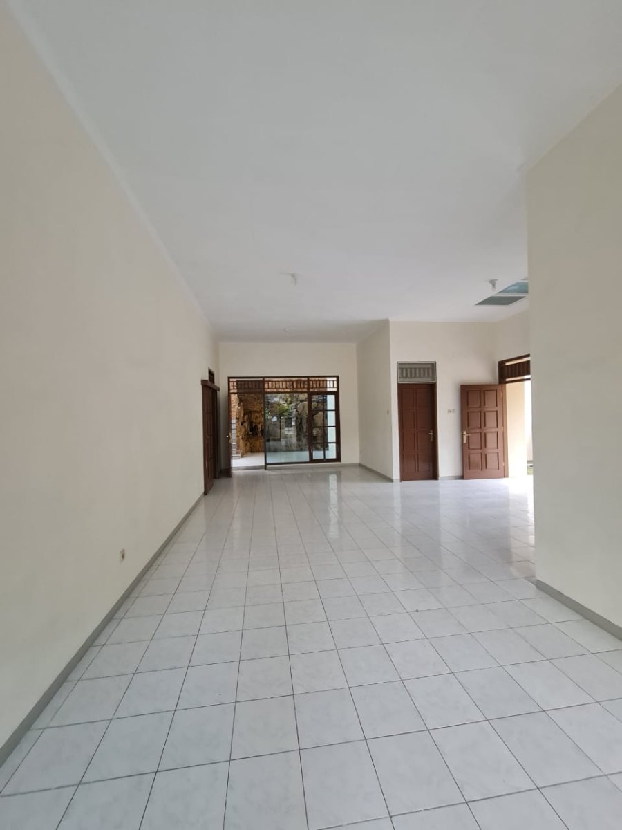 Rumah Bagus Renovasi Baru Siap Huni di Sektor 1 Solo Baru - Foto 6