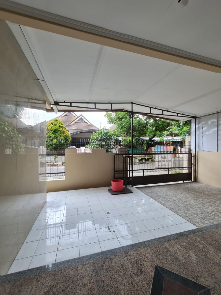 Rumah Bagus Renovasi Baru Siap Huni di Sektor 1 Solo Baru - Foto 9