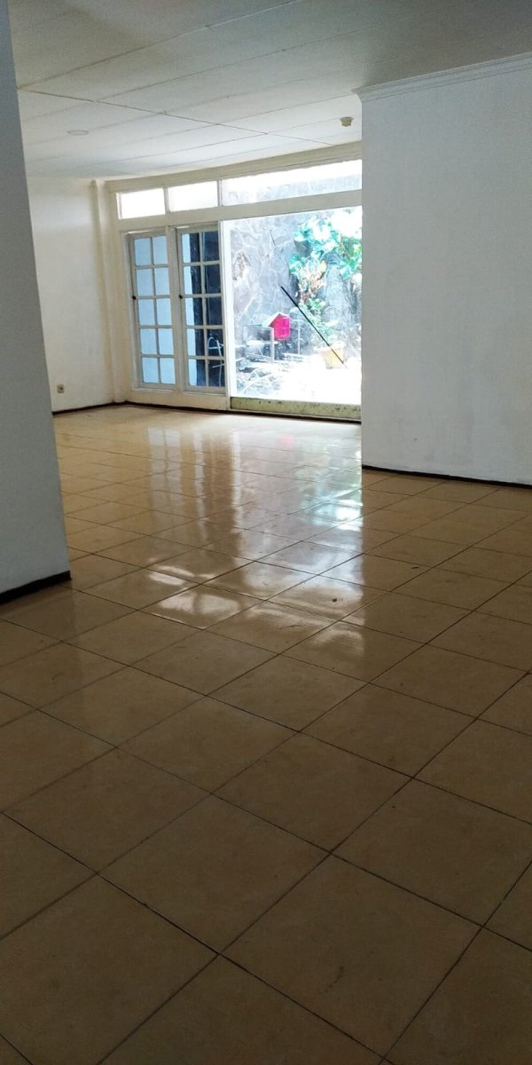 Jual Rumah di pinggir jalan Tomang Grogol Petamburan Jakarta Barat ID - Foto 2