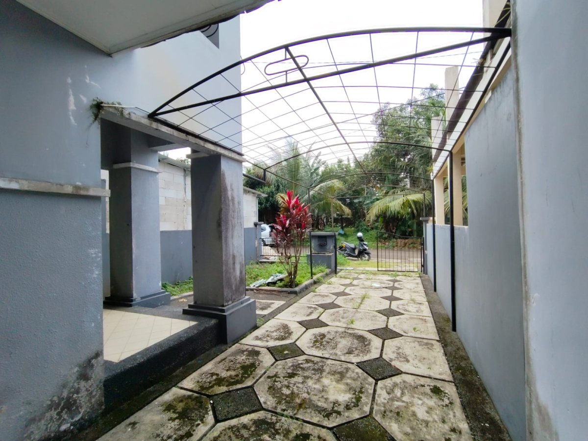 Dijual Rumah Di Telaga Kahuripan - Foto 2
