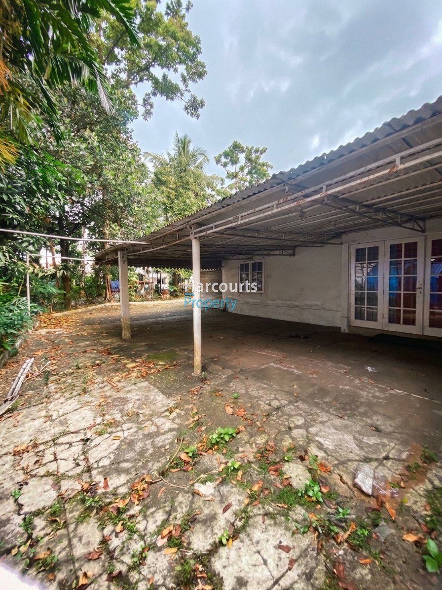 Dijual Rumah Hitung Tanah Area Jl. Senayan Senopati Kebayoran Baru