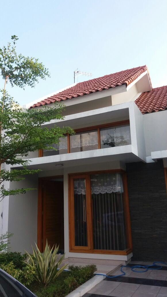 Rumah Full Furnished Siap Huni di Cluster Elite Colomadu