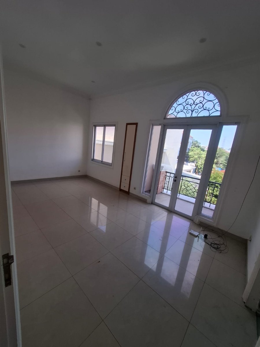 Disewakan 1 Unit Rumah Cluster RGM di Kelapa Gading - Jakarta Utara - Foto 12