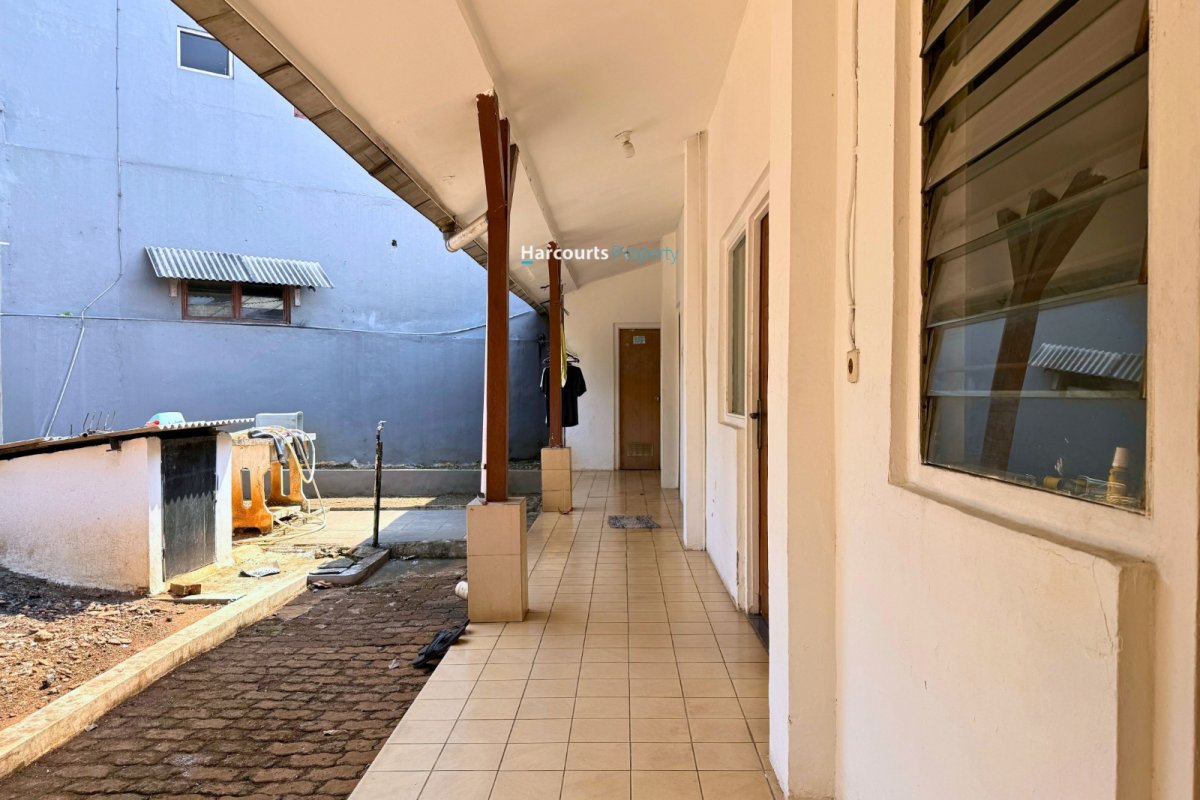 Disewakan Rumah Klasik Bagus dan Terawat Lokasi Strategis Area Jl. Syamsu Rizal Menteng - Foto 4