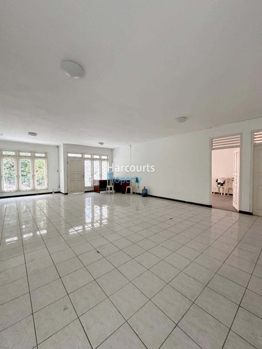 Dijual/Disewa Rumah Lama Strategis Area Jl. Melawai Kebayoran Baru - Foto 4