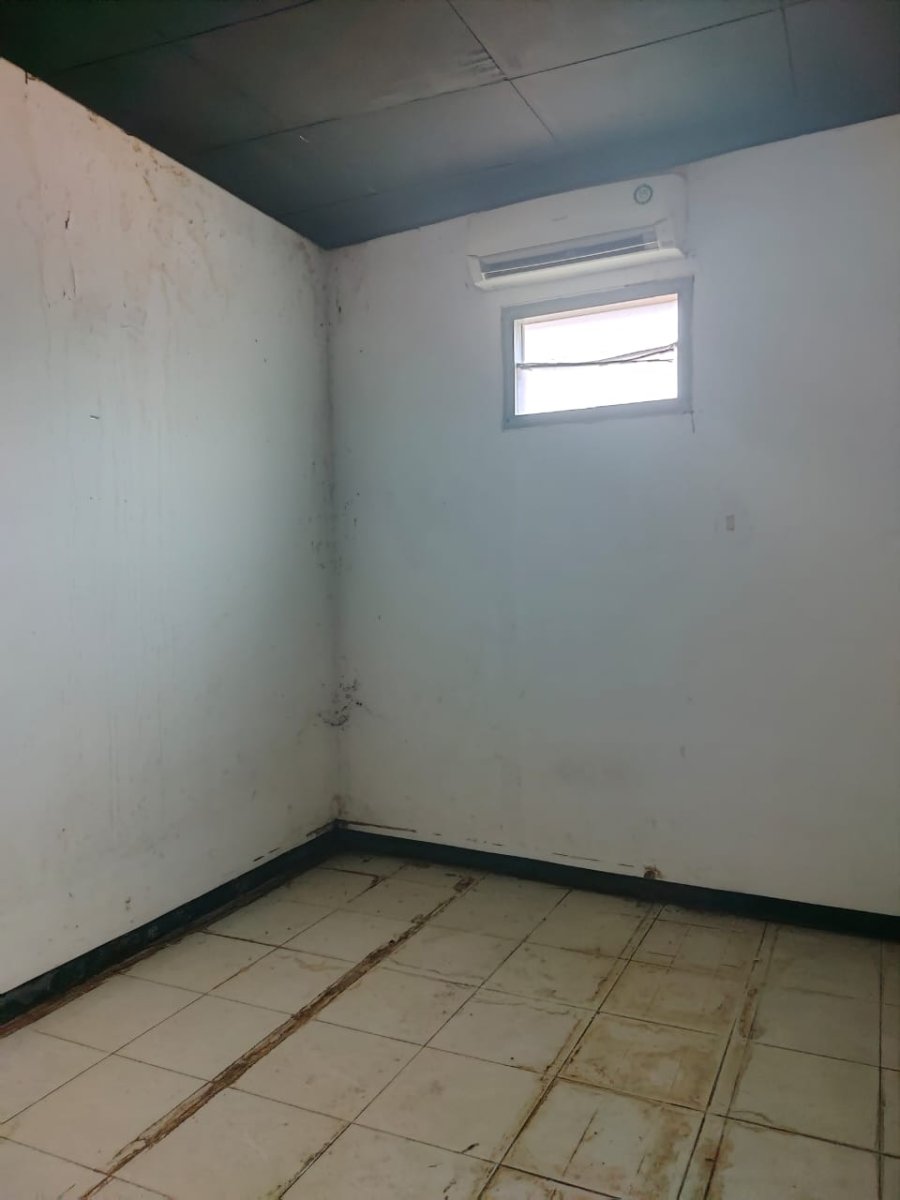 Ruko Strategis Dekat Singosaren, Pusat Kota Solo - Foto 6