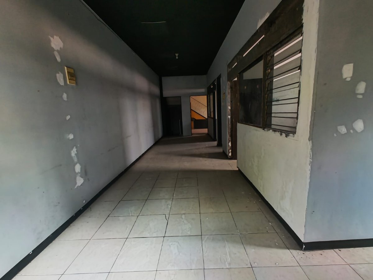 Ruko Strategis Dekat Singosaren, Pusat Kota Solo - Foto 9