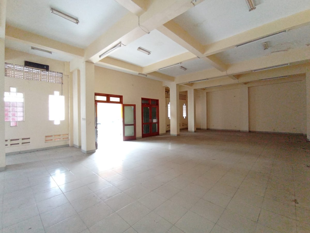Ruko 2 Lantai Bagus Strategis Siap Pakai Dekat Pasar Nusukan, Banjarsari, Solo