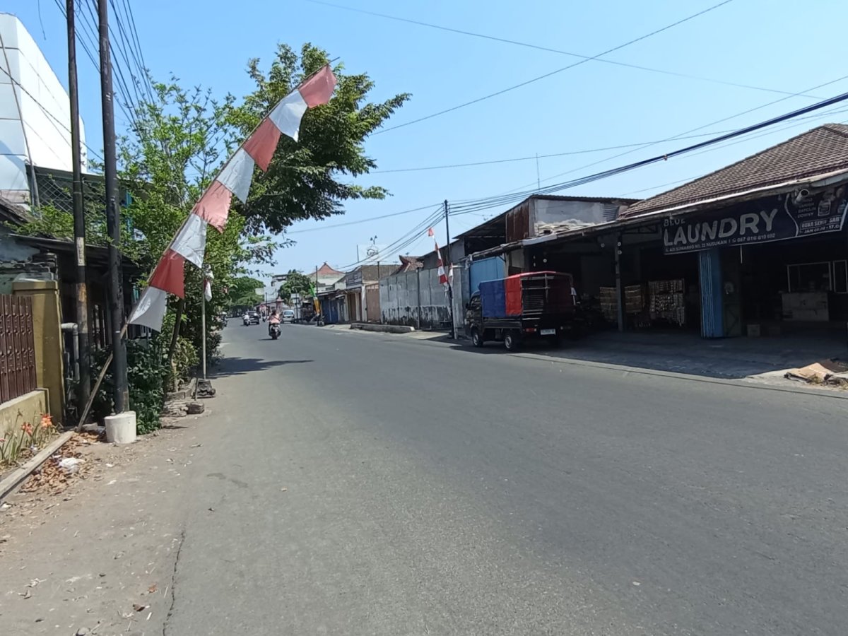 Ruko 2 Lantai Bagus Strategis Siap Pakai Dekat Pasar Nusukan, Banjarsari, Solo - Foto 2