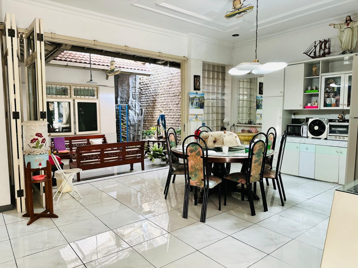 Rumah Induk Mewah Vintage Siap Huni Beserta Kantor & Asrama Staff di Jalan Raya Adi Sucipto, Solo - Foto 15