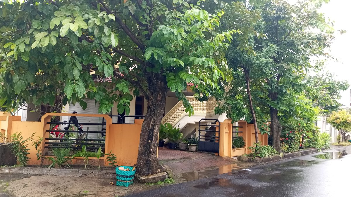 Dijual rumah full furnished vintage 2 lantai - Foto 2