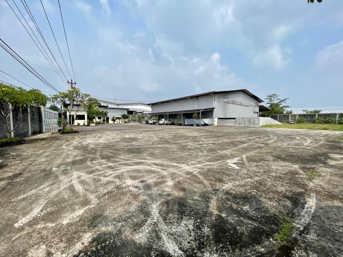 Gudang zona merah hitung tanah lokasi strategis di kawasan Industri Kebakkramat Sragen - Foto 2