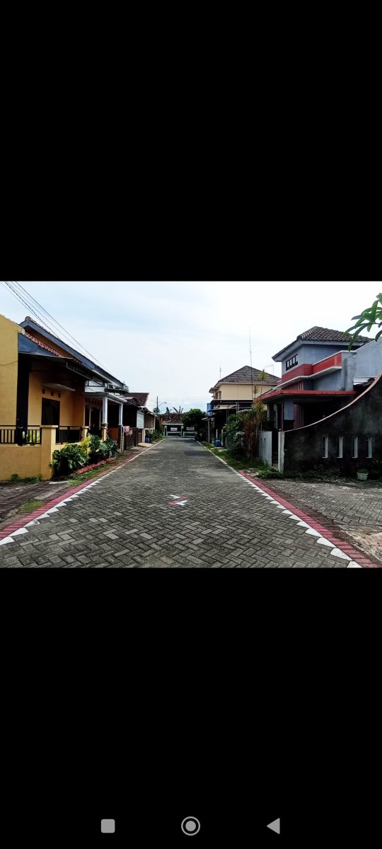 Rumah cluster full furnished siap pakai di sumber banjarsari solo - Foto 3