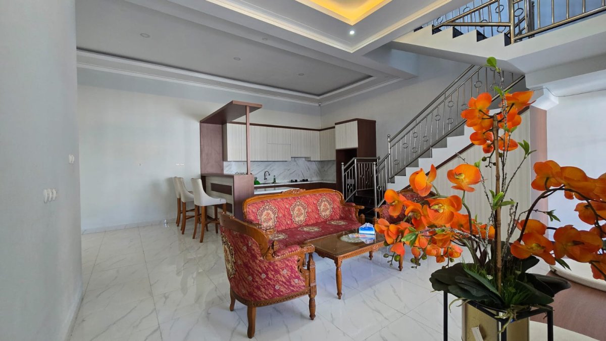 Rumah Minimalis Modern 2 Lantai Dekat Jalan Adi Sucipto - Foto 3