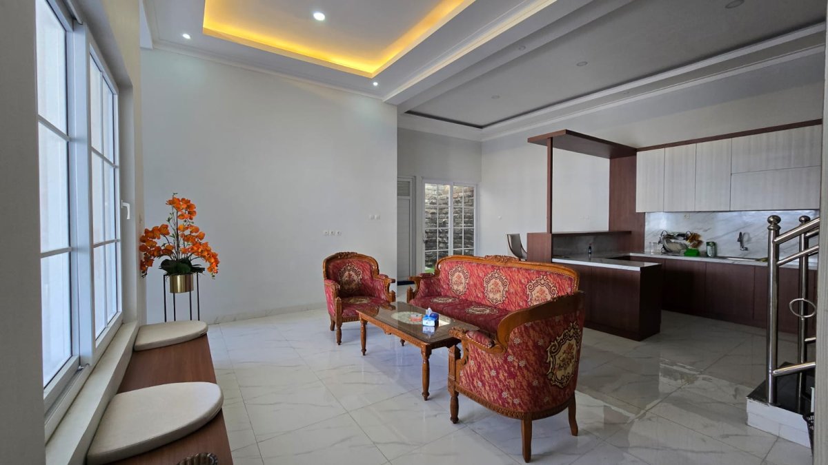 Rumah Minimalis Modern 2 Lantai Dekat Jalan Adi Sucipto - Foto 7
