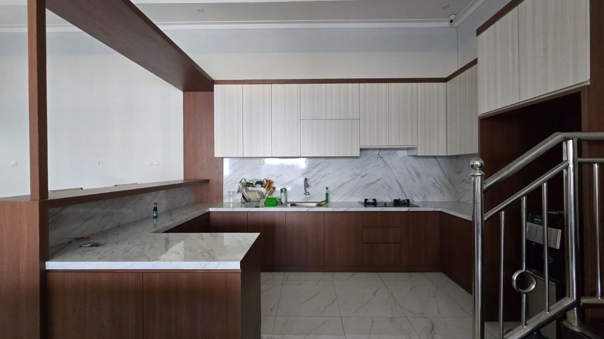 Rumah Minimalis Modern 2 Lantai Dekat Jalan Adi Sucipto - Foto 9