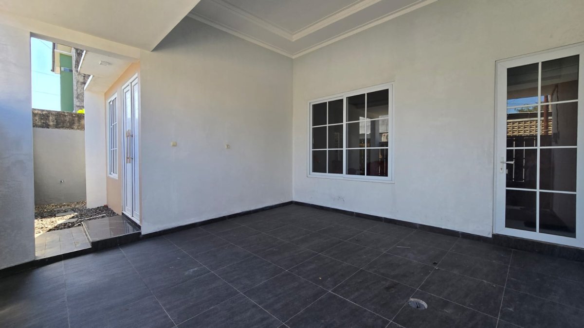 Rumah Minimalis Modern 2 Lantai Dekat Jalan Adi Sucipto - Foto 11