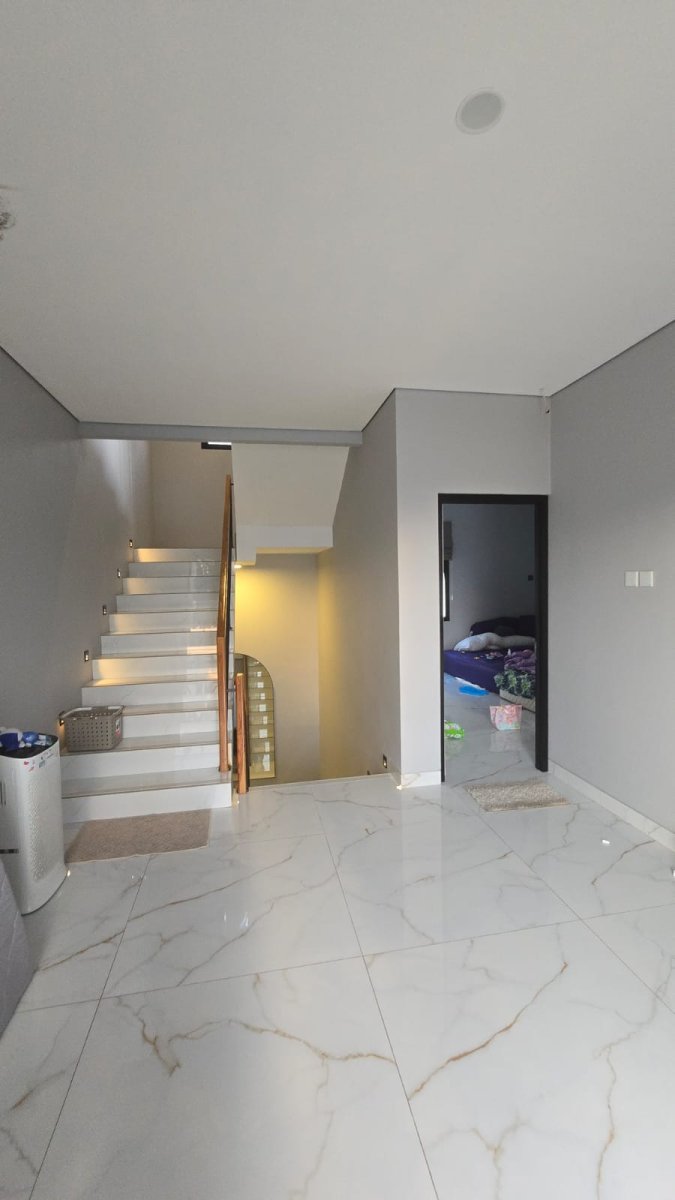 Rumah Mewah Minimalis Modern di Cluster Elite Colomadu - Foto 5