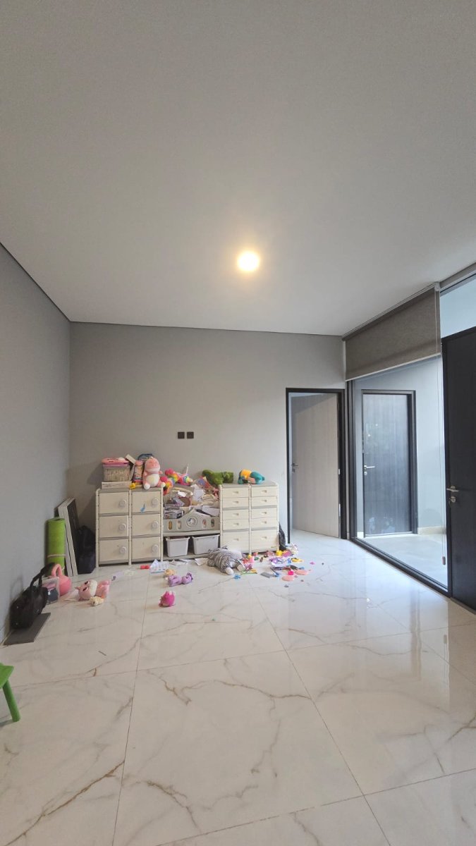 Rumah Mewah Minimalis Modern di Cluster Elite Colomadu - Foto 12