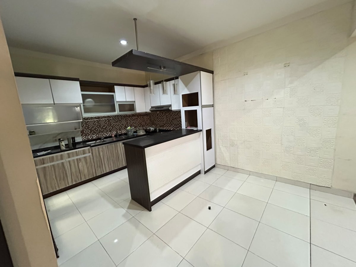 Dijual Rumah di Melia Garden, Graha Raya Bintaro Tangerang Selatan - Foto 11