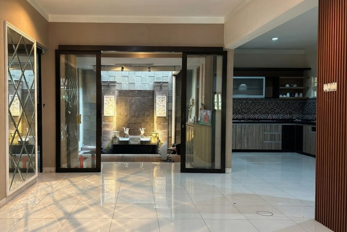 Dijual Rumah di Melia Garden, Graha Raya Bintaro Tangerang Selatan - Foto 3