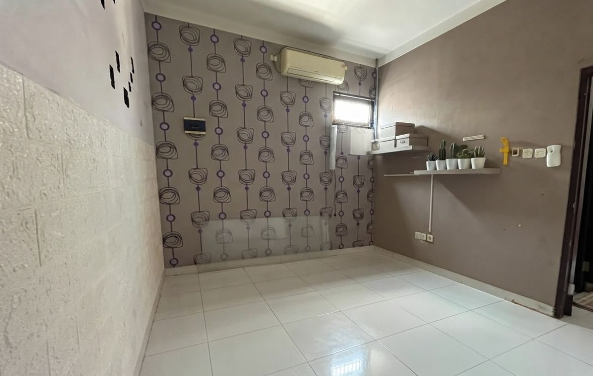 Dijual Rumah di Melia Garden, Graha Raya Bintaro Tangerang Selatan - Foto 8