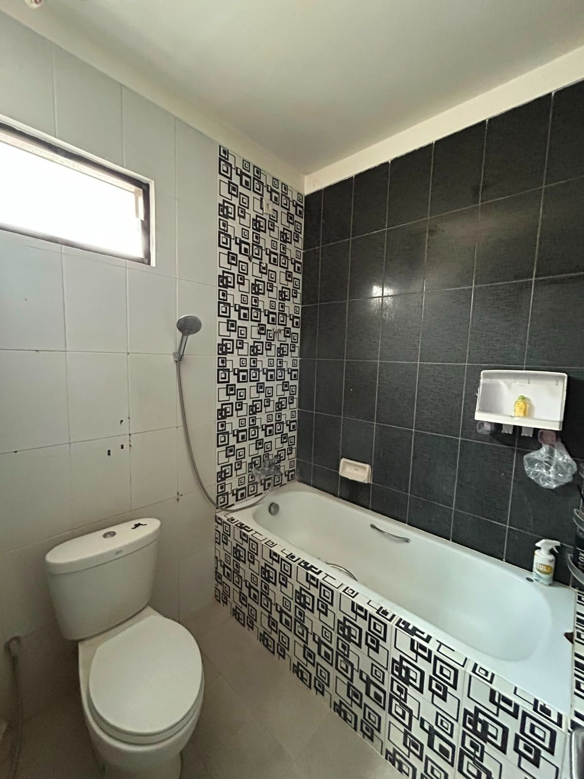 Dijual Rumah di Melia Garden, Graha Raya Bintaro Tangerang Selatan - Foto 11