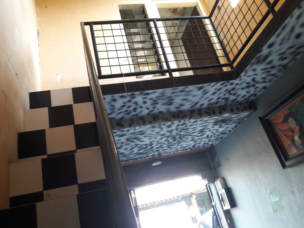 Rumah Siap Huni 2 Lantai di Pucang Sawit - Foto 4