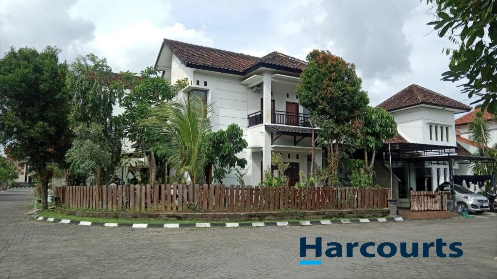 Rumah cluster elit strategis siap pakai di Kartasura solo