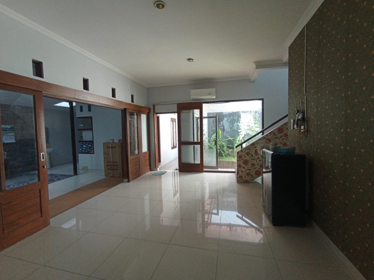 Rumah cluster elit strategis siap pakai di Kartasura solo - Foto 9