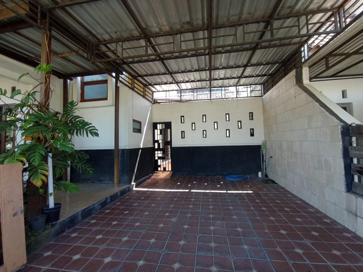 Rumah cluster elit strategis siap pakai di Kartasura solo - Foto 13