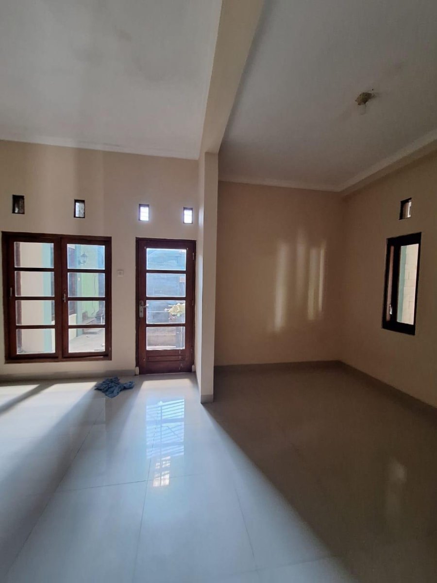 Rumah cluster elit strategis siap pakai di Kartasura solo - Foto 5