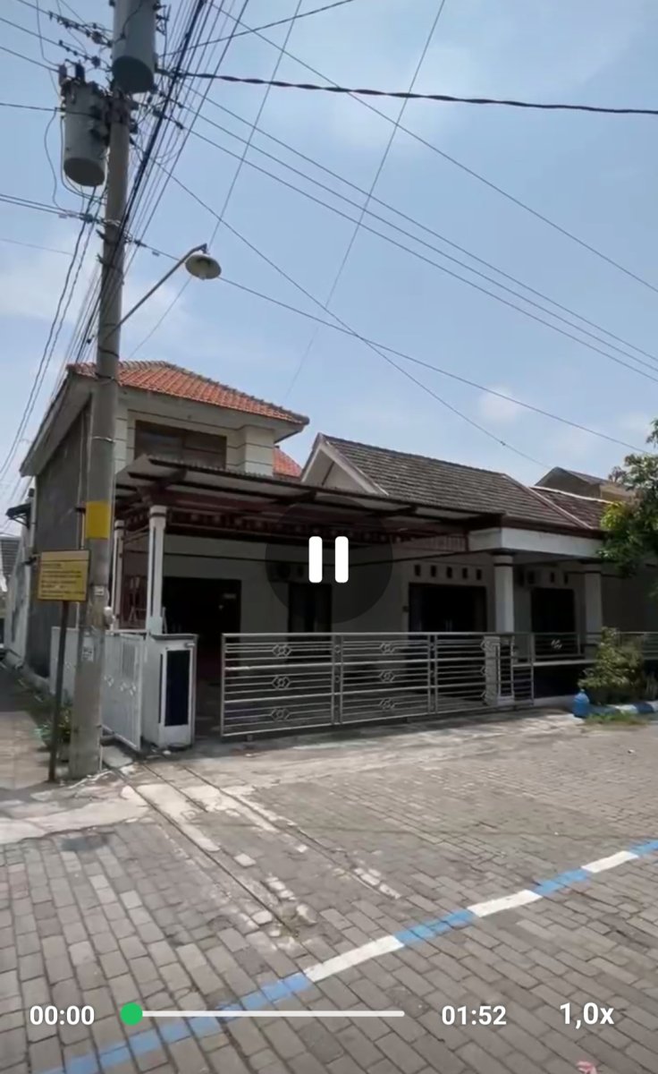 Rumah Bagus Strategis di Cluster Gentan - Foto 10
