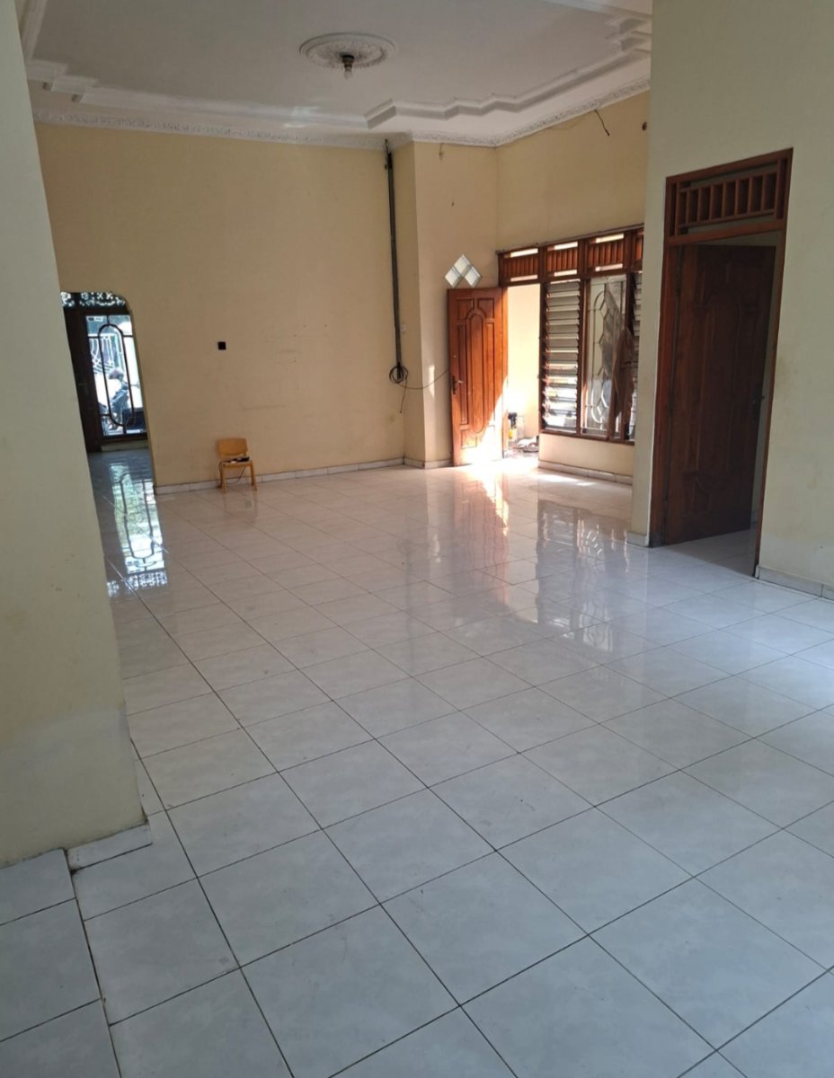 Rumah Siap Huni Tengah Kota Solo - Foto 10